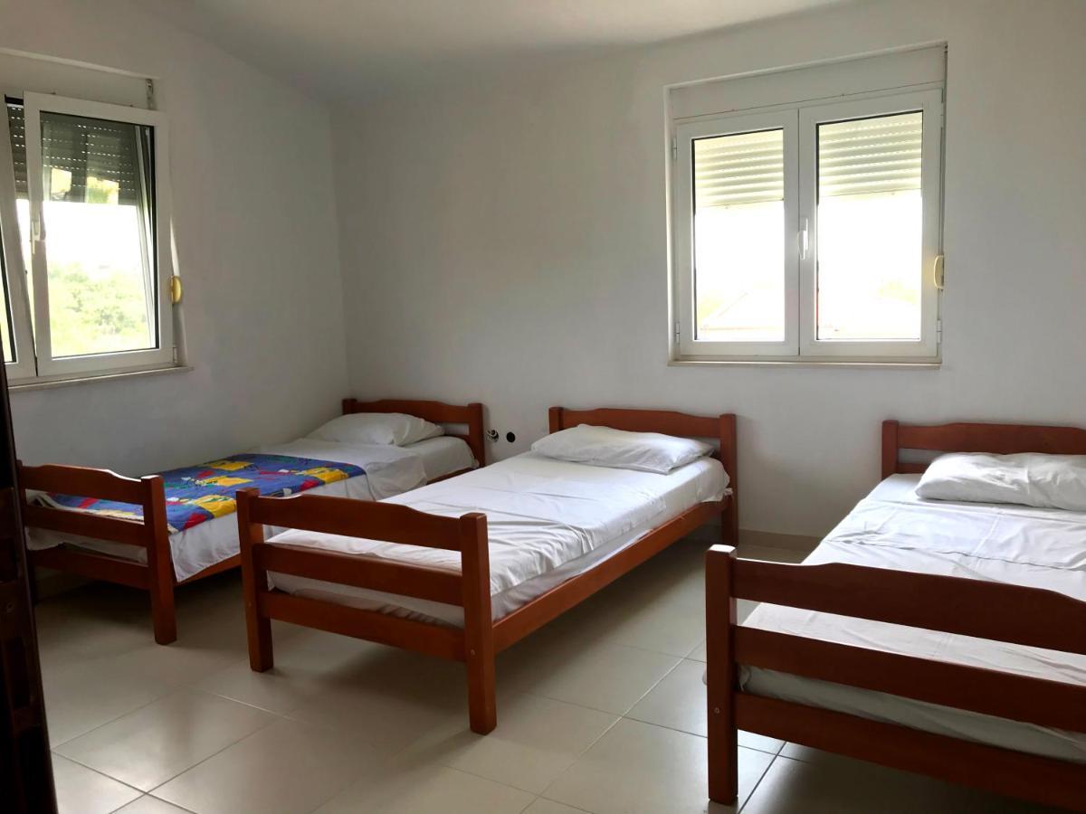 Apartments Kraja Улцин Екстериор снимка