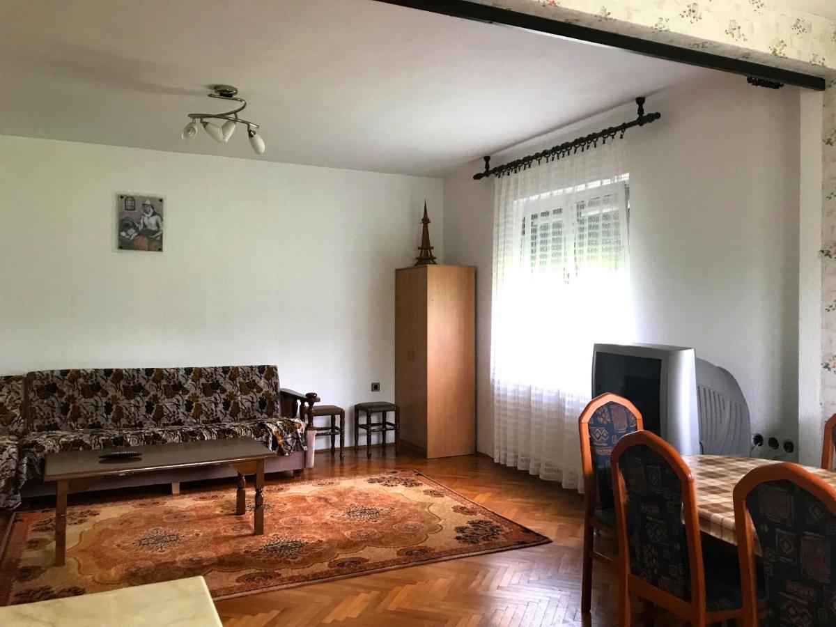 Apartments Kraja Улцин Екстериор снимка