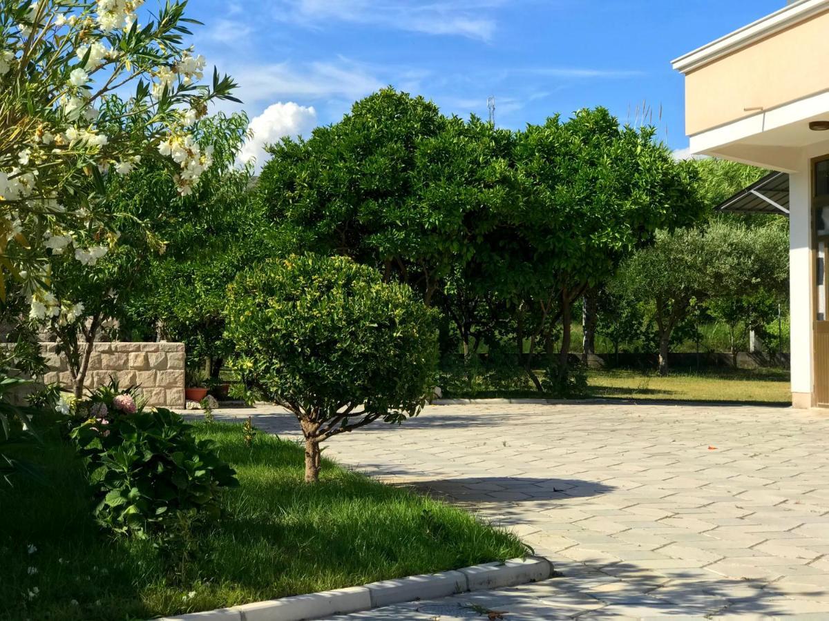 Apartments Kraja Улцин Екстериор снимка