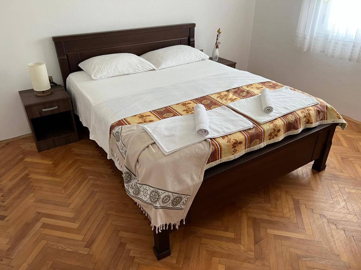 Apartments Kraja Улцин Екстериор снимка